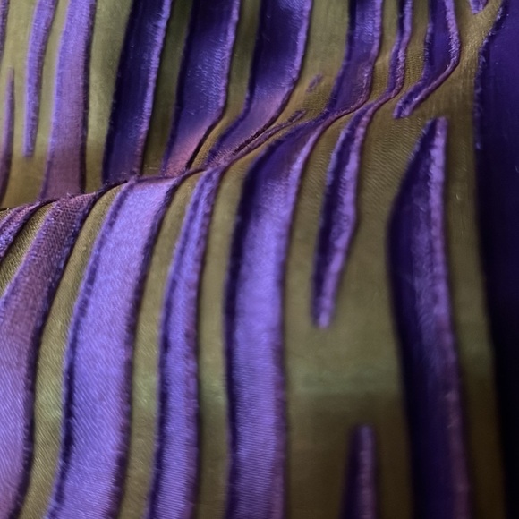 Linda Bertozzi Rayon Silk Blend Beautiful Skirt size 2 - Picture 8 of 9